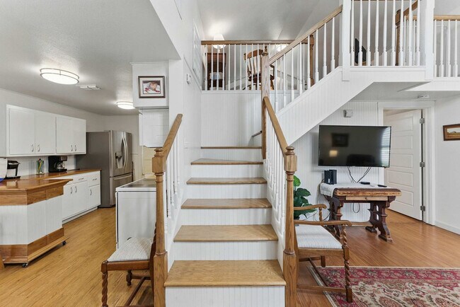 Building Photo - 175 Fredericksburg Rd