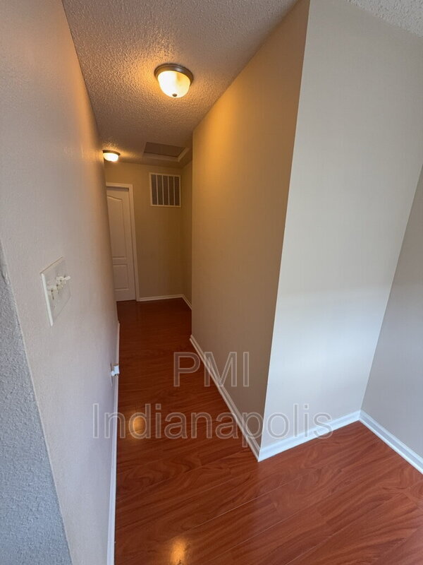 Building Photo - 12120 E 141st St
