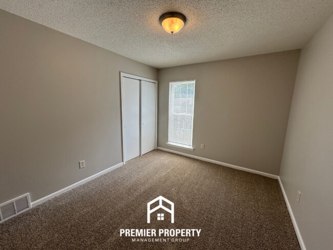 Building Photo - 6602 Beaverlodge Dr