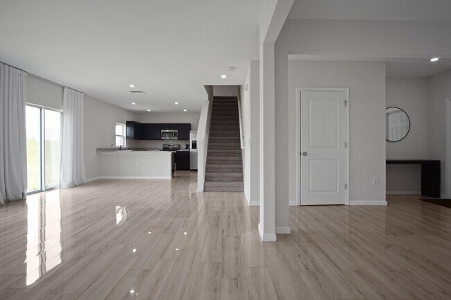 Building Photo - 137 Piave St