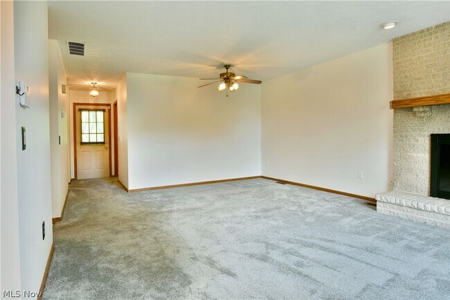 Building Photo - 2237 Cadwallader Sonk Rd