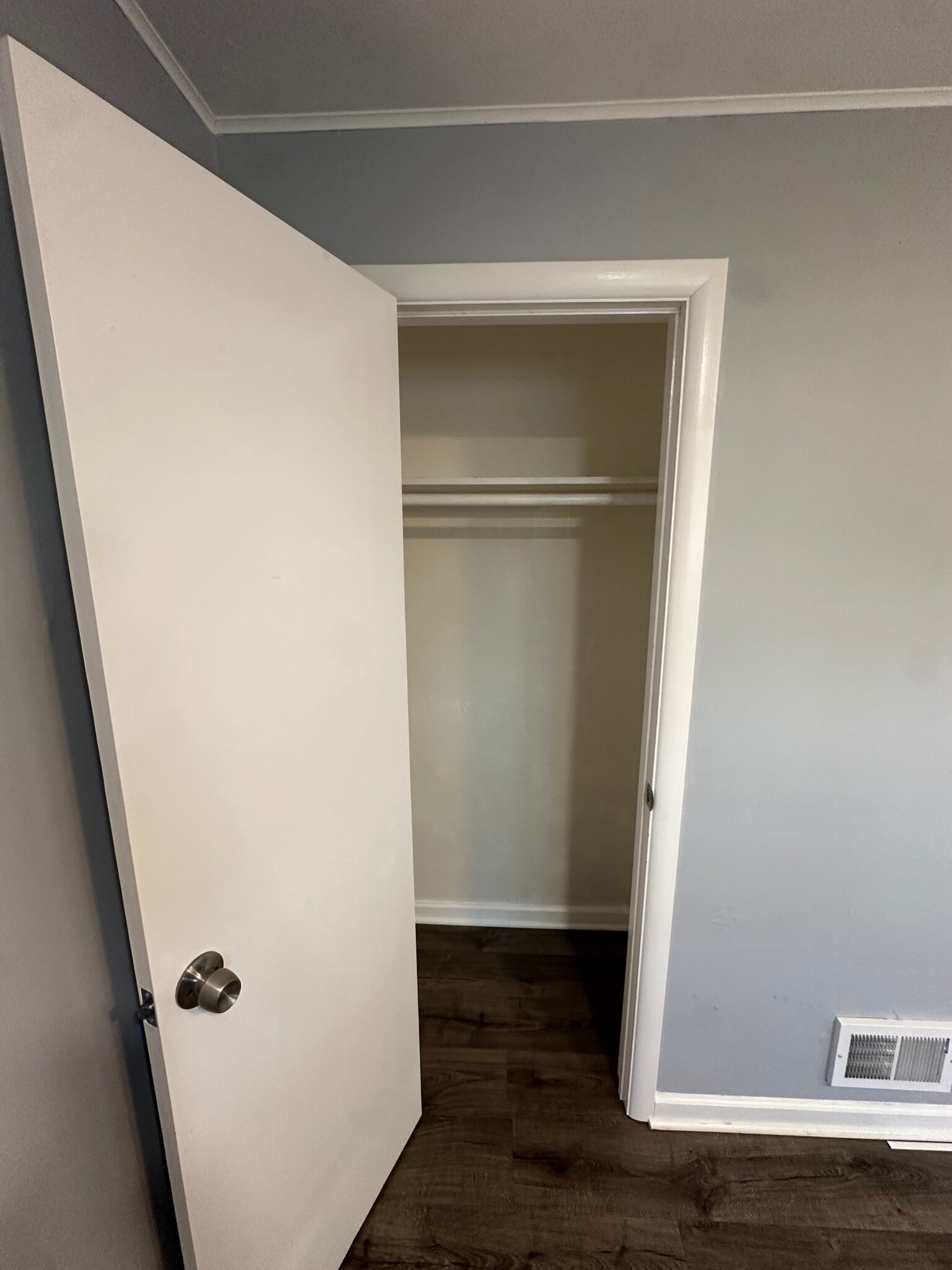 Building Photo - 565 Hunter Ave