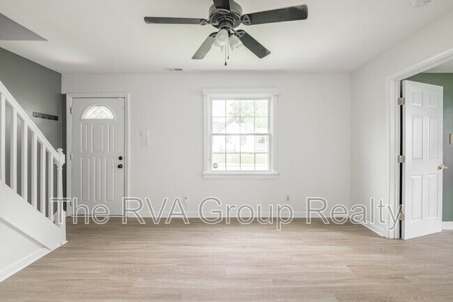 Building Photo - 712 Hill Top Dr