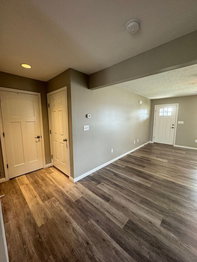 Building Photo - 3976 Abraham Ct