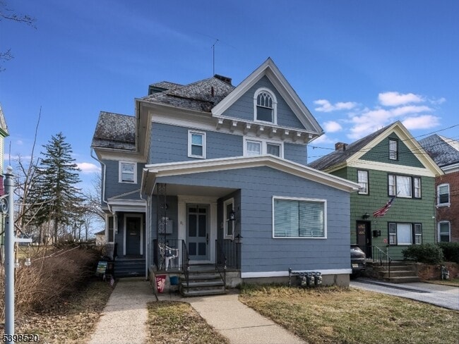 Building Photo - 81 Main St