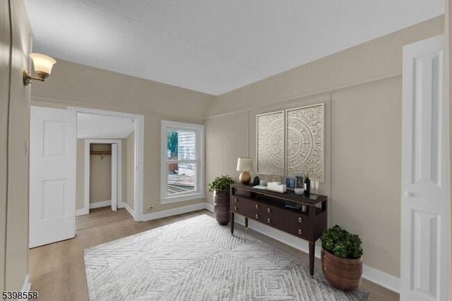 Building Photo - 116 Mercer St