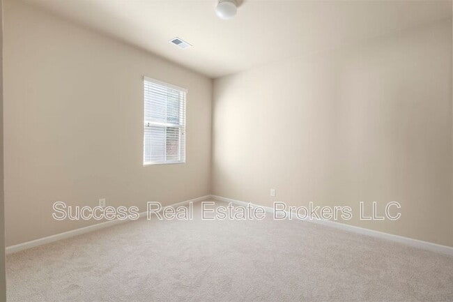 Building Photo - 87 Possum Creek Ln