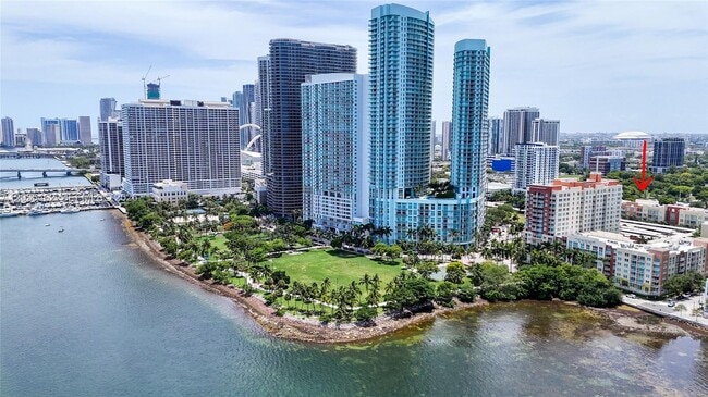 Building Photo - 2001 Biscayne Blvd