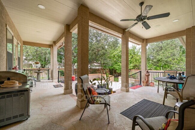 Building Photo - 24915 Estancia Cir