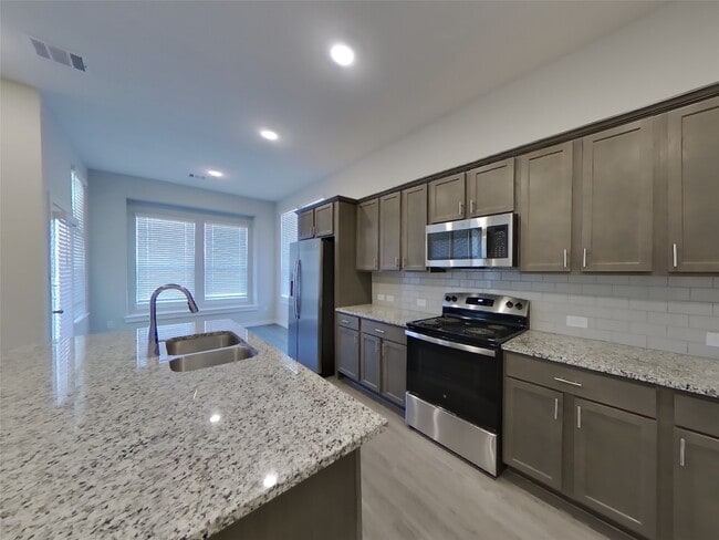 Building Photo - 2415 Cohorn Trl