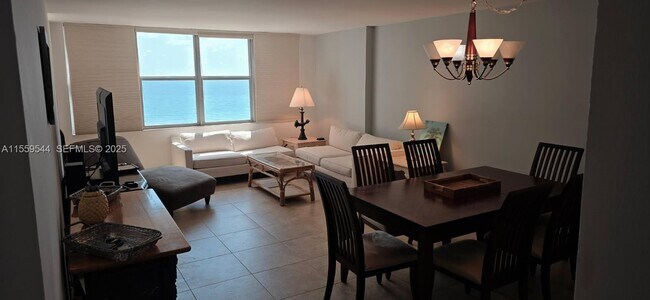 Building Photo - 6039 Collins Ave