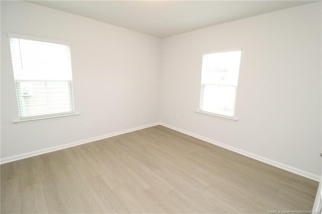 Building Photo - 756 Ben Ledi Ct
