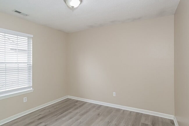 Building Photo - 9743 Centennial Ct