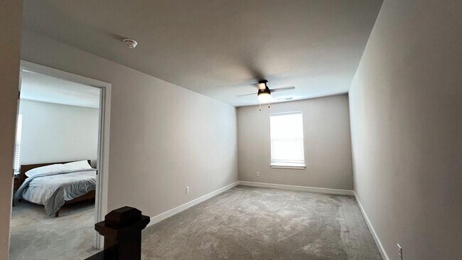 Building Photo - 136 Salt Lk Ln