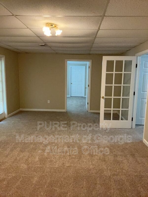Building Photo - 3213 Southridge