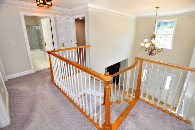 Building Photo - 34 Auburn Knoll