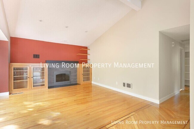 Building Photo - 11315 SW 51st Ave