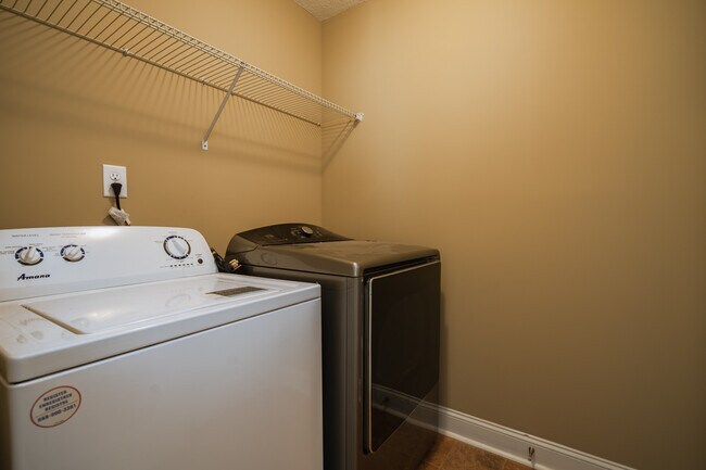 Building Photo - 157 Outpost Trl