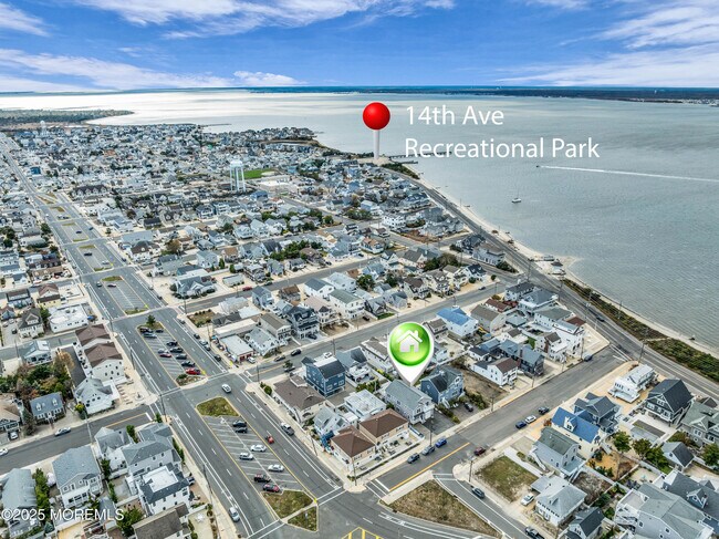 Building Photo - 111 7th Ave