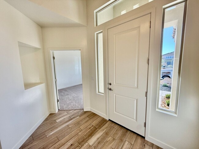 Building Photo - Beautiful Pet-Friendly 4-BR Home in Sunbrook Community