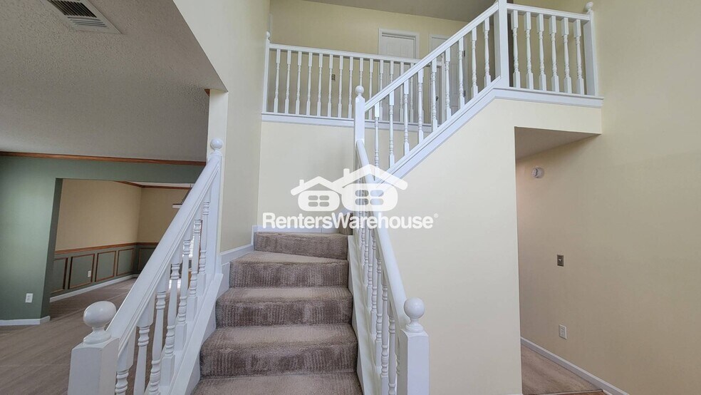 Building Photo - 118 Laughlin Dr