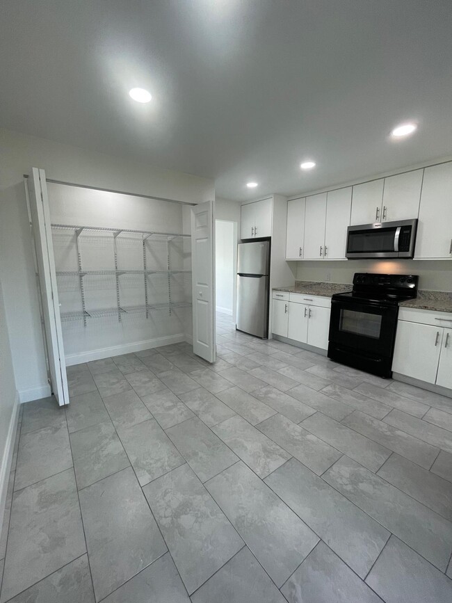 Building Photo - 3142 Shingle Creek Ct