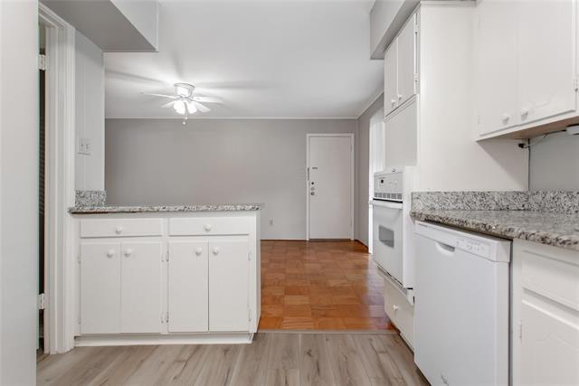 Building Photo - 6007 Sandhurst Ln