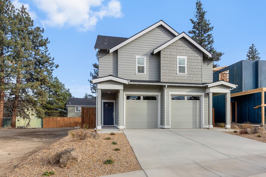 Building Photo - 63266 NW Ski Ln
