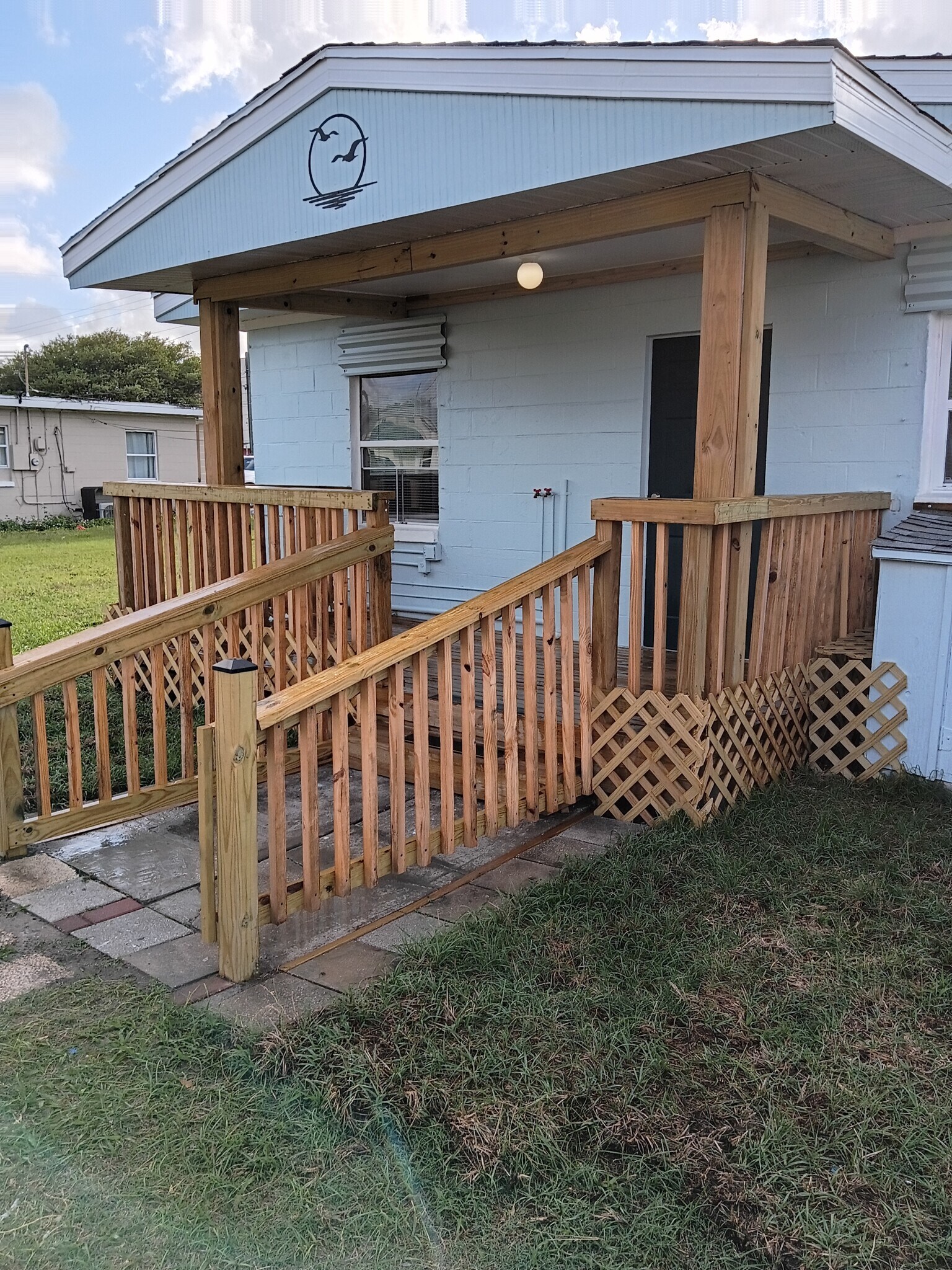 Building Photo - 1208 N 17th St