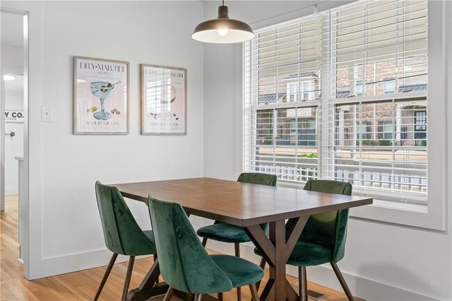 Building Photo - 2790 Sardis St