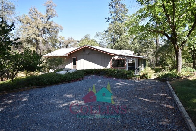 Building Photo - 15969 Durango Ln