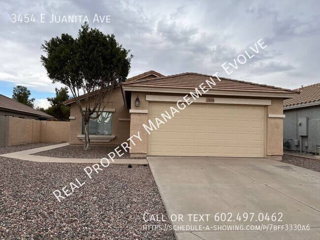 Building Photo - Lovely Gilbert Home!
