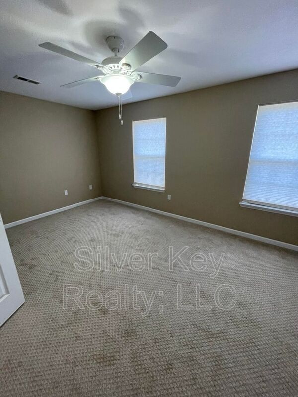 Building Photo - 415 Ashbury Cir