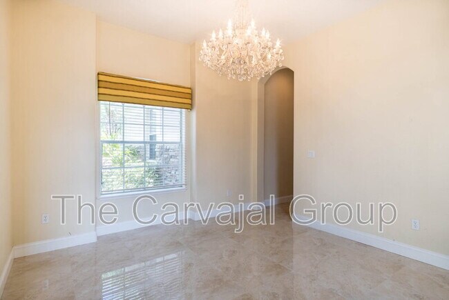 Building Photo - 16114 Bristol Lake Cir