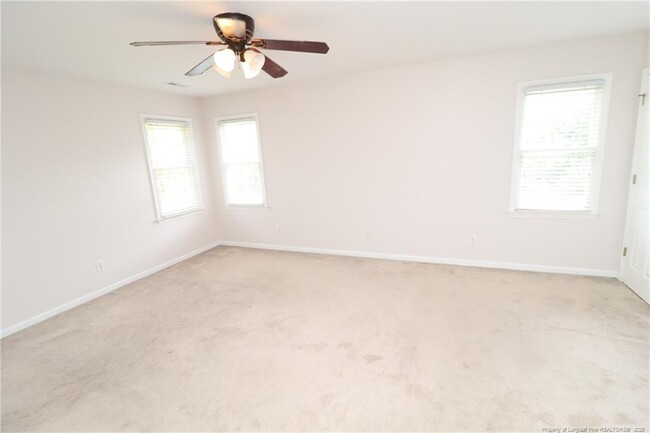Building Photo - 203 Abbey Oak Ln