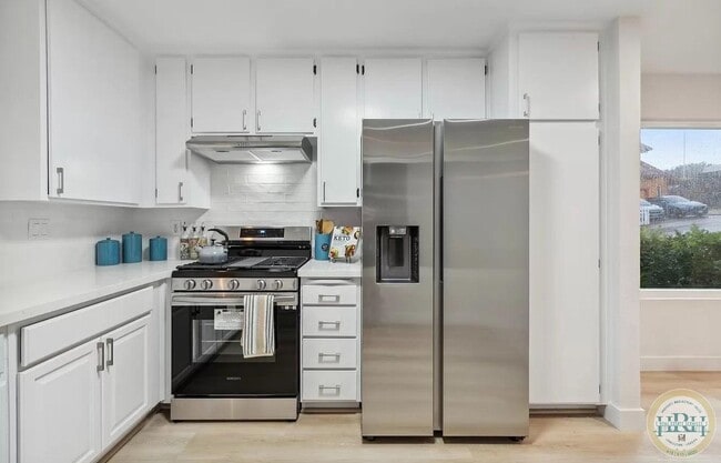 Building Photo - Fully Updated 2 BR | 1 BA Condo in Vallejo