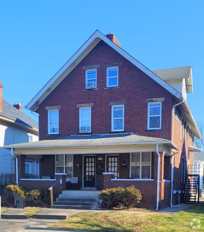 4-unit Apartment Bldg near OSU - 2210 Indianola Ave