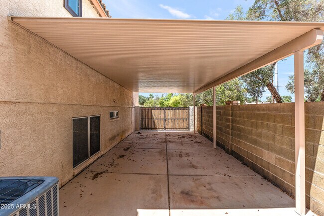 Building Photo - 3561 Covina Rd