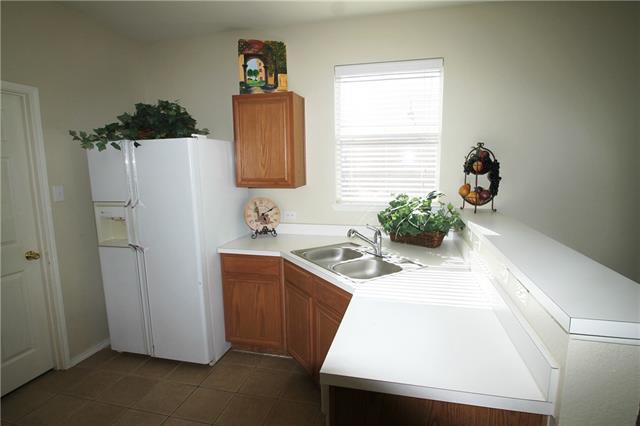 Building Photo - 12169 Thicket Bend Dr