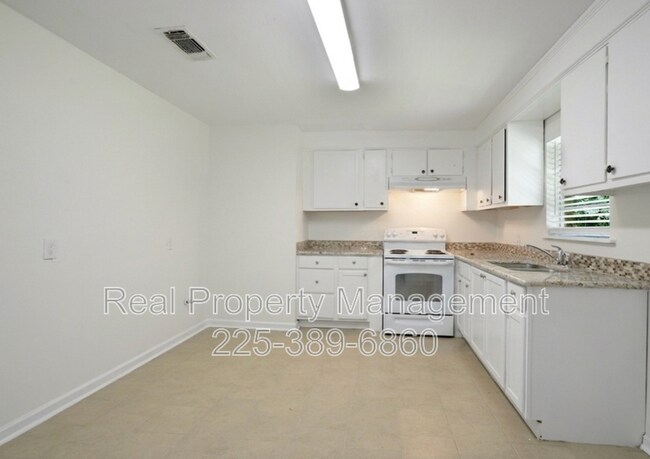 Building Photo - 5728 Nashville Ave