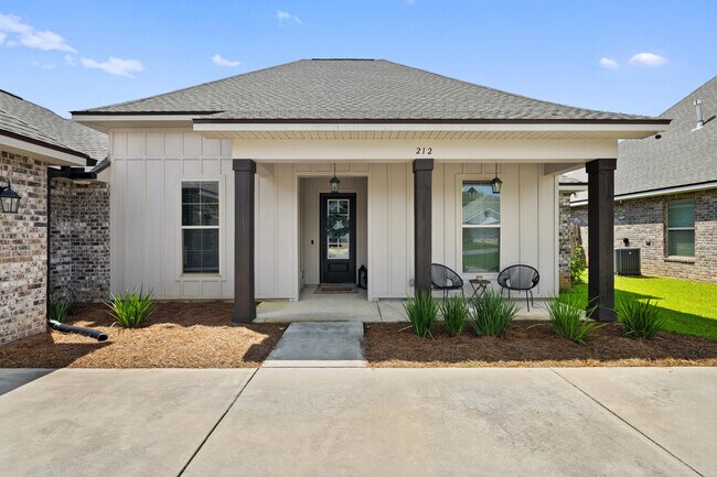 Building Photo - 212 Blaze Blvd