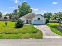 Building Photo - 403 Arabian Ln
