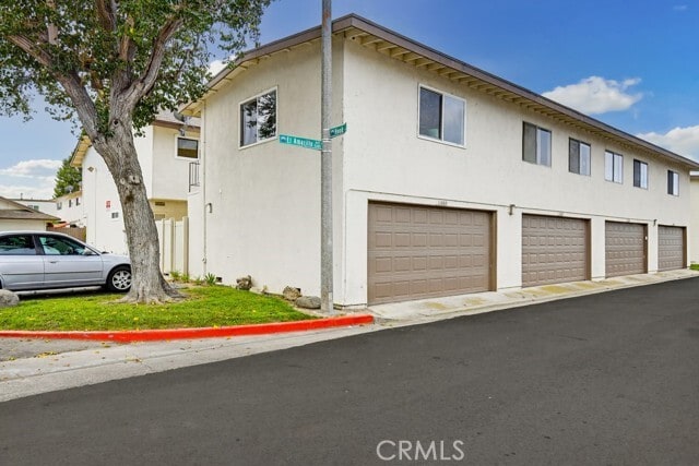 Building Photo - 11068 El Amarillo Ave