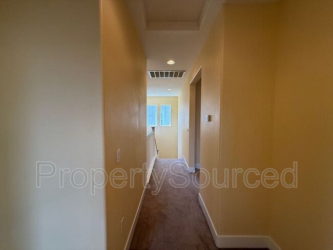 Building Photo - 18517 Admiral Way