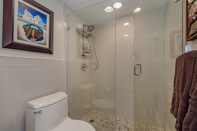 Building Photo - 6767 Collins Ave