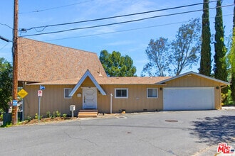 Building Photo - 4236 Ensenada Dr
