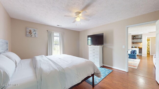Building Photo - 177 Avis Dr