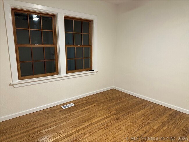 Building Photo - 1235 S Gary Pl