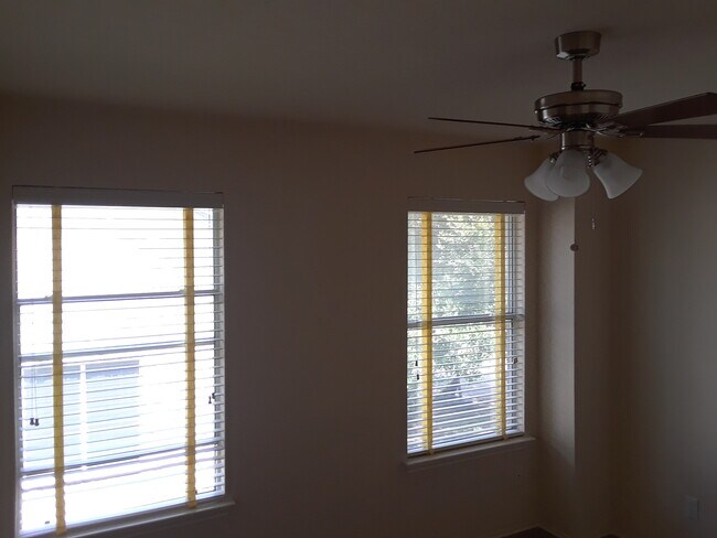 Building Photo - 13316 Bosswood Dr