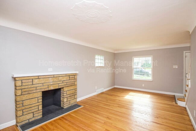 Building Photo - 4605 Nelson Dr